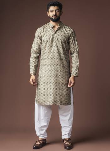 For A festive And Party Wear,Attractive These Readymade Kurta With Payjama in Fine Colored.These Kurta is Fabricated On Blended Linen And Art Silk Bottom With Heavy Designer Printed.Buy Now.
