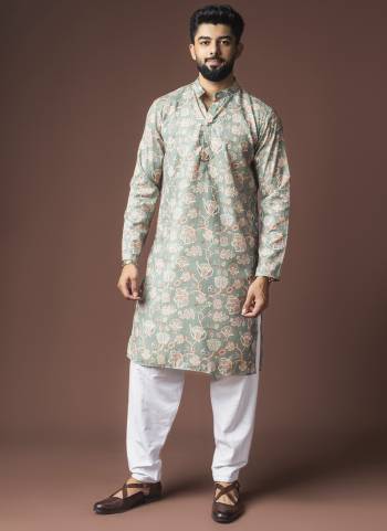 For A festive And Party Wear,Attractive These Readymade Kurta With Payjama in Fine Colored.These Kurta is Fabricated On Blended Linen And Art Silk Bottom With Heavy Designer Printed.Buy Now.