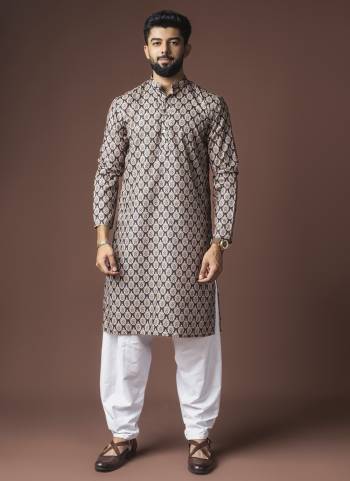 For A festive And Party Wear,Attractive These Readymade Kurta With Payjama in Fine Colored.These Kurta is Fabricated On Blended Linen And Art Silk Bottom With Heavy Designer Printed.Buy Now.