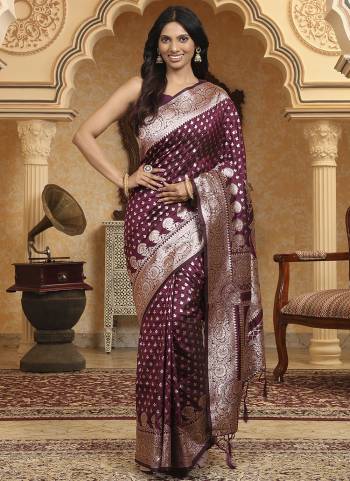 Garb These Fastive And Party Wear Saree in Fine Colored.These Saree And Blouse is Fabricated On Banarasi Silk.Its Beautified With Heavy Woven Jari Designer.