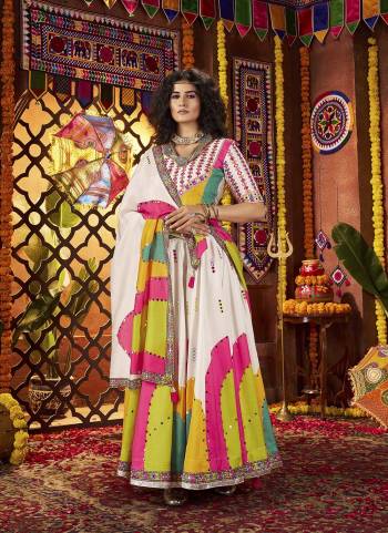 Attrective These Navratri Special Lehenga Choli in Fine Colored.These Lehenga Are Gajji Silk And Blouse Are Gajji Silk And Dupatta Are Fabricated On Gajji Silk.Its Beautified With Digital Printed,Designer Multy Thread,Mirror Embroidery Work.