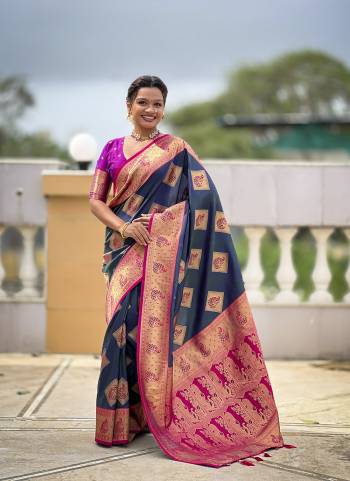 Attrective These Party Wear Saree in Fine Colored.These Saree And Blouse is Fabricated On Banarasi Silk.Its Beautified With Weaving Meenakari Designer.