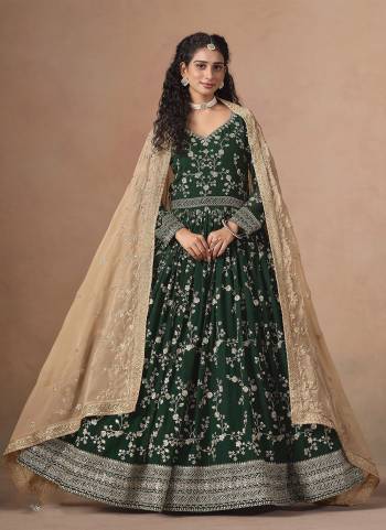 Looking These Beautiful Party Wear Fine Color Anarkali Suits.These Top Are Faux Georgette And Dupatta Are Organza And Bottom Santoon Fabricated.Its Beautified With Designer Heavy Embroidery Work.