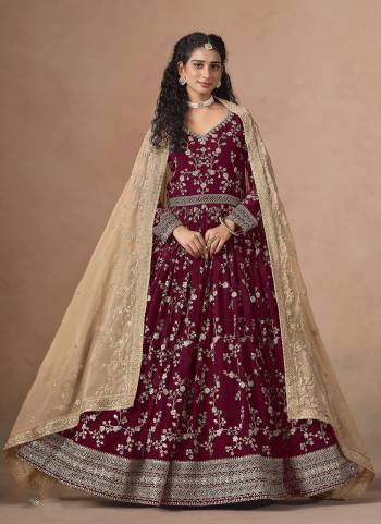 Looking These Beautiful Party Wear Fine Color Anarkali Suits.These Top Are Faux Georgette And Dupatta Are Organza And Bottom Santoon Fabricated.Its Beautified With Designer Heavy Embroidery Work.