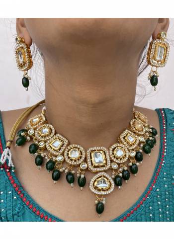 Attrective These Partywear Beautifil Colored Nacklace Set.These Nacklace Set is Come To Alloy Material And Beautified With Kundan Stone Work.