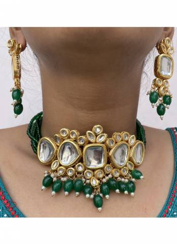 Attrective These Partywear Beautifil Colored Nacklace Set.These Nacklace Set is Come To Alloy Material And Beautified With Kundan Stone Work.