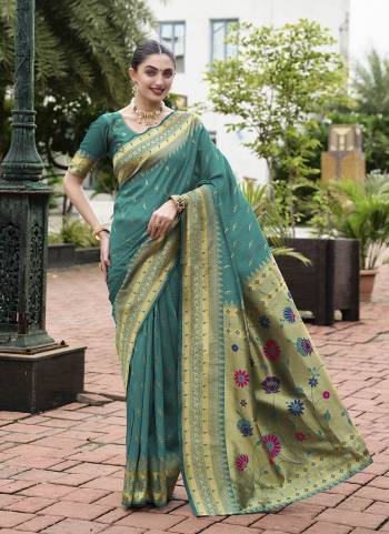 Garb These Fastive And Party Wear Saree in Fine Colored.These Saree And Blouse is Fabricated On Silk Blend.Its Beautified With Woven Jari Designer.