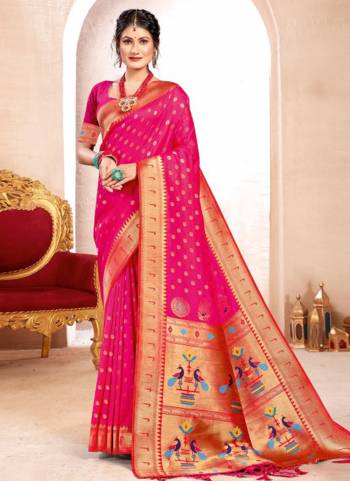 Attractive These Fastive And Party Wear Saree in Fine Colored.These Saree And Blouse is Fabricated On Paithani Silk.Its Beautified With Heavy Woven Meenakari Designer.