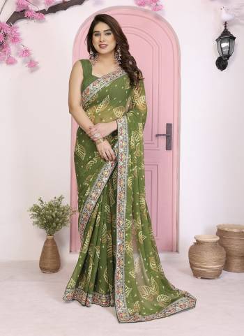 Garb These Party Wear Saree in Fine Colored.These Saree Are Georgette And Blouse is Art Silk Fabricated.Its Beautified With Bandhani Printed Designer With Embroidery Work Lace Border.