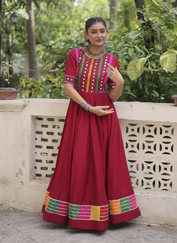 Garb These Beautiful Looking Readymade Navrati Long Gown.These Gown is Fabricated On Roman Silk.Its Beautified With Disigner Multy Thread,Mirror Embroidery Work.