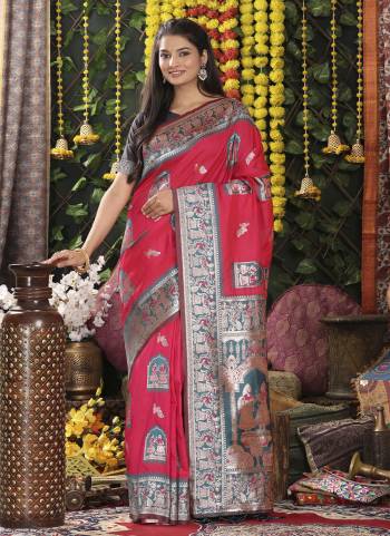 Garb These Fastive And Party Wear Saree in Fine Colored.These Saree And Blouse is Fabricated On Silk.Its Beautified With Heavy Woven Jari Designer.