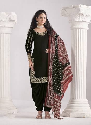 Looking These Beautiful Party Wear Fine Color Salwar Suits.These Top Are Roman Silk And Dupatta Are Chanderi Silk And Bottom Santoon Fabricated.Its Beautified With Designer Embroidery Work With Printed Dupatta.