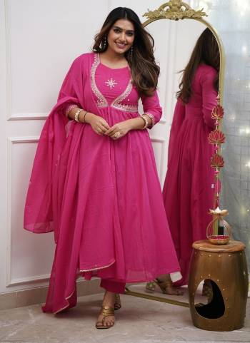 Looking These Readymade Suit in Fine Colored Pair With Bottom And Dupatta.These Top And Bottom Are Fabricated On Muslin Pair With Chanderi Dupatta.Its Beautified With Designer Embroidery Work.