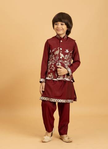 Attrective These Party Wear Readymade Kids Wear Kurta Payjama With Jacket Pair in Fine Colored.These Kurta Payjama And Jacket Are Viscose Silk Fabricated on Pair.Its Beautified With Designer Multy Thread,Sequance Embroidery Work.