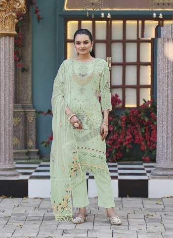 Attrective Looking These Party Wear Suit in Fine Colored Pair With Bottom And Dupatta.These Top Are Georgette And Dupatta Are Fabricated On Georgette Pair With Santoon Bottom.Its Beautified With Designer Heavy Embroidery With Moti Work.