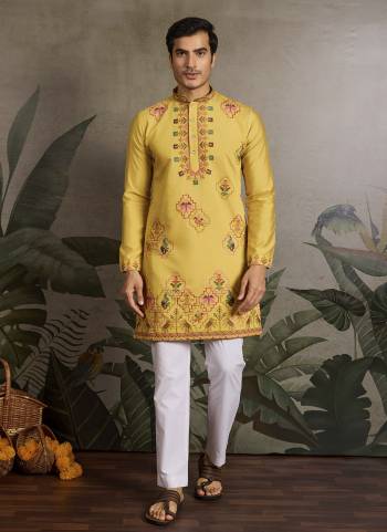 Looking These Party Wear Readymade Kurta Pair in Fine Colored.These Kurta Are Viscose Silk Fabricated on Pair.Its Beautified With Designer Multy Thread,Sequance Embroidery Work.