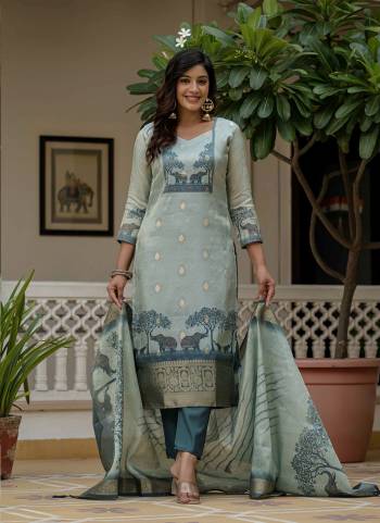Looking These Suit in Fine Colored Pair With Bottom And Dupatta.These Top Are Jacquard Silk And Bottom Are Fabricated On Roman Silk Pair With Jacquard Silk Dupatta.Its Beautified With Woven Jacquard Designer With Printed.