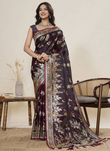 Looking This Party Wear Saree Paired With Blouse.This Saree And Blouse Are Two Tone Satin Silk Fabric With Woven Jari With Meenakari Designer. Buy This Pretty Saree Now.