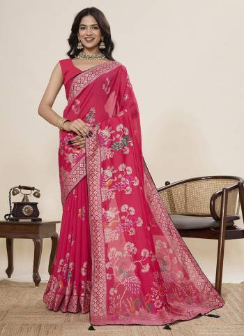 Looking This Party Wear Saree Paired With Blouse.This Saree And Blouse Are Cotton Fabric With Designer Table Printed With Foil Printed. Buy This Pretty Saree Now.