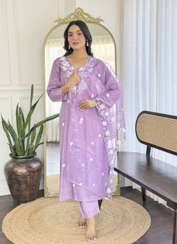 Garb These Readymade Suit in Fine Colored Pair With Bottom And Dupatta.These Top And Bottom Are Fabricated On Rayon Pair With Organza Dupatta.Its Beautified With Designer Embroidery Work.