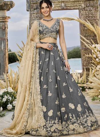 For A Fancy Designer Look,Grab These Lehenga Choli With Dupatta in Fine Colored.These Lehenga And Choli Are Satin Silk And Dupatta Are Fabricated On Satin Silk Pair.Its Beautified With Fancy Heavy Designer Embroidery Work. 