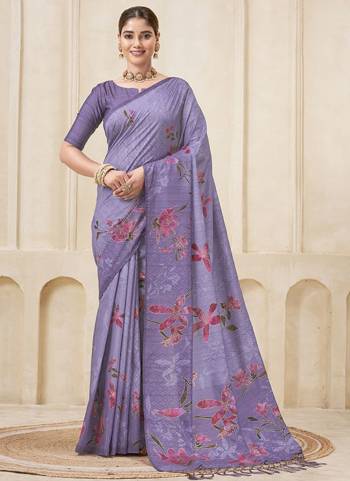 Look Attractive These Designer Party Wear Saree in Fine Colored.These Saree And Blouse Habotai Silk is Fabricated.Its Beautified Desiger Flower Digital With Foil Printed.