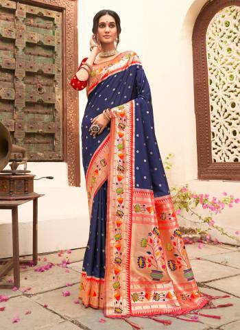 Garb These Fastive And Party Wear Saree in Fine Colored.These Saree And Blouse is Fabricated On Silk Blend.Its Beautified With Heavy Weaving Havey Designer.