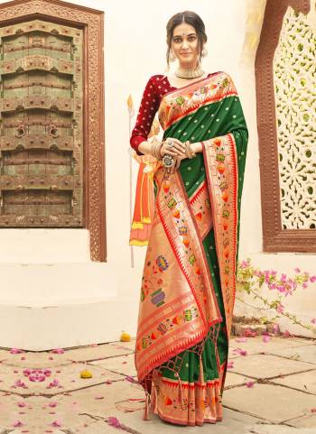 Garb These Fastive And Party Wear Saree in Fine Colored.These Saree And Blouse is Fabricated On Silk Blend.Its Beautified With Heavy Weaving Havey Designer.