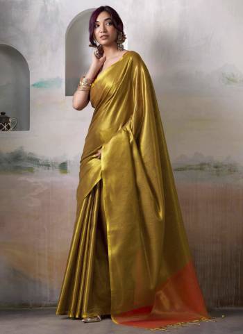 Attractive These Fastive And Party Wear Saree in Fine Colored.These Saree And Blouse is Fabricated On Tissue Silk.Its Beautified With Solid Designer.