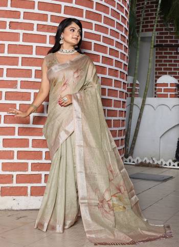 Look These Fastive Saree in Fine Colored.These Saree Are Cotton Shimmer And Blouse is Fabricated On Cotton Shimmer Pair.Its Beautified With Wevon Jari Border With Designer Printed.