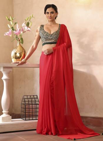 Attractive These Fancy Party Wear Saree in Fine Colored.These Saree Are Chiffon And Blouse is Fabricated On Art Silk Pair.Its Beautified With Solid Disigner.