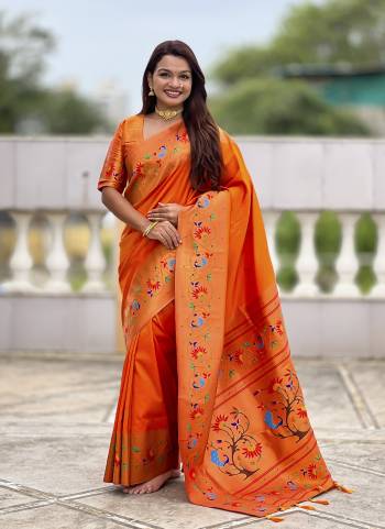 Looking These Party Wear Saree in Fine Colored.These Saree Are Paithani Silk And Blouse is Fabricated On Paithani Silk.Its Beautified With Weaving Jacquard Meenakari Designer.