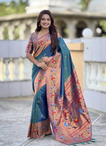 Looking These Party Wear Saree in Fine Colored.These Saree Are Paithani Silk And Blouse is Fabricated On Paithani Silk.Its Beautified With Weaving Jacquard Meenakari Designer.