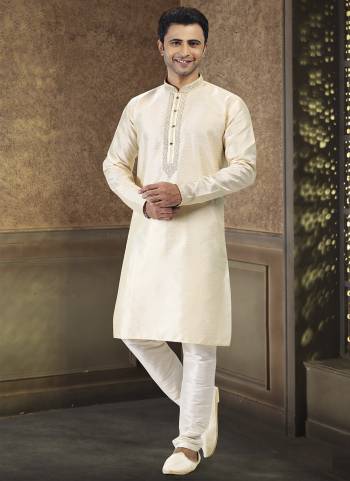 Looking These Party Wear Mans Wear Kutra Payjama wearing this fashionable. These Kurta Are Jacquard Silk And Payjama Art Silk finest Fabriced With Woven Designer With Mirror,Thread Embroidery Work.