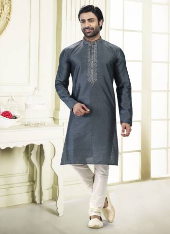 Looking These Party Wear Mans Wear Kutra Payjama wearing this fashionable. These Kurta Are Jacquard Silk And Payjama Art Silk finest Fabriced With Woven Designer With Mirror,Thread Embroidery Work.