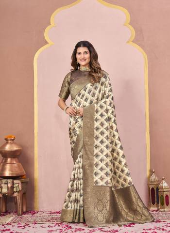 Look Attractive These Designer Party Wear Saree in Fine Colored.These Saree Are Tussar Silk And Blouse Tussar Silk is Fabricated.Its Beautified Woven Pallu Border Desiger With Digital Printed.