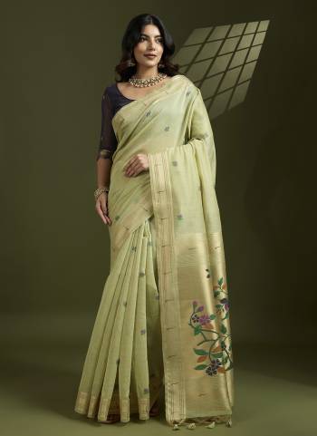 Garb These Festive Wear Saree in Fine Colored.These Saree And Blouse is Fabricated On Muga Cotton.Its Beautified With Multy Thread Weaving Paithani Designer.