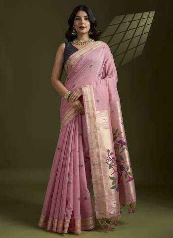 Garb These Festive Wear Saree in Fine Colored.These Saree And Blouse is Fabricated On Muga Cotton.Its Beautified With Multy Thread Weaving Paithani Designer.