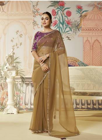 Look Attractive These Designer Party Wear Fancy Saree in Fine Colored.These Saree Are Satin Organza Silk And Blouse Two Tone Satin Silk is Fabricated.Its Beautified Fancy Dual Sequance Embroidery,Stone Work.