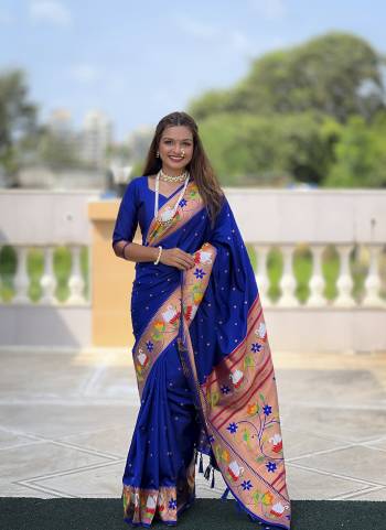 Attractive These Party Wear Saree in Fine Colored.These Saree Are Paithani Silk And Blouse is Fabricated On Paithani Silk.Its Beautified With Weaving Jacquard Meenakari Designer.