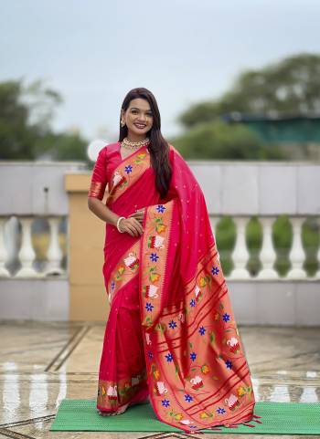 Attractive These Party Wear Saree in Fine Colored.These Saree Are Paithani Silk And Blouse is Fabricated On Paithani Silk.Its Beautified With Weaving Jacquard Meenakari Designer.