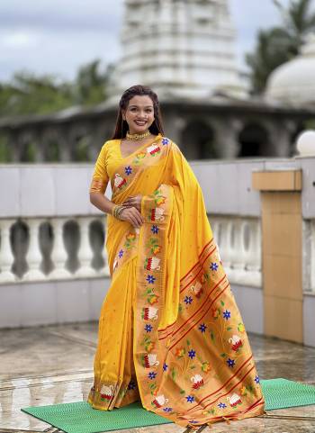 Attractive These Party Wear Saree in Fine Colored.These Saree Are Paithani Silk And Blouse is Fabricated On Paithani Silk.Its Beautified With Weaving Jacquard Meenakari Designer.