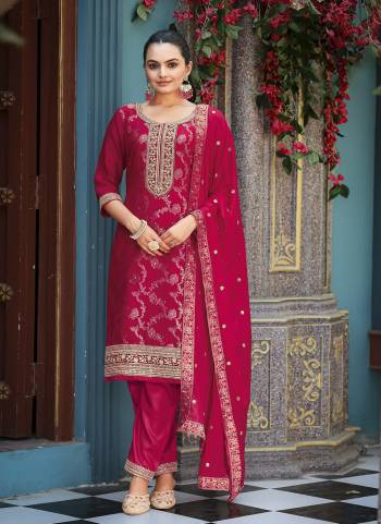 Attrective Looking These Party Wear Suit in Fine Colored Pair With Bottom And Dupatta.These Top Are Viscose Jacquard And Dupatta Are Fabricated On Chinon Pair With Santoon Bottom.Its Beautified With Woven Jacquard Designer With Embroidery Work.