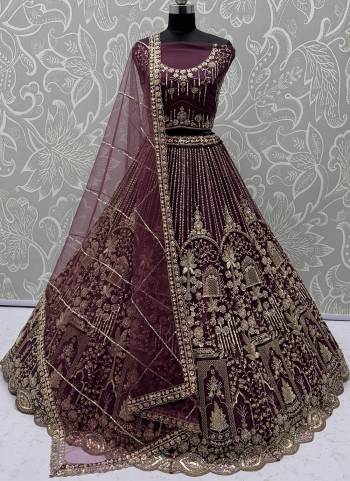 For A Fancy Designer Look,Grab These Lehenga Choli With Dupatta in Fine Colored.These Lehenga And Choli Are Net And Dupatta Are Fabricated On Soft Net Pair.Its Beautified With Heavy Dori, Sequance Embroidery,Modif Pipe Work. 