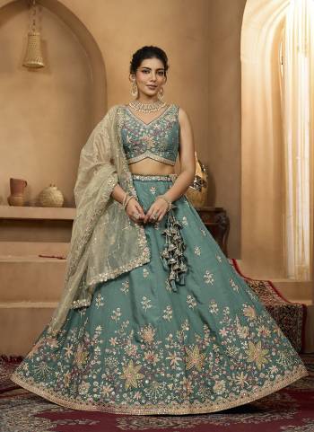 Atrractive This Party Wear Fine Color Fancy Heavy Designer Choli And Lahenga Fabriced On Georgette And Dupatta Organza In Fabricated Beautified With Attrective Designer Heavy Sequance,Multy Thread  Embroidery Work. Buy Now.
