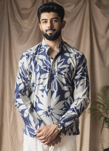 For A festive Wear,Grab These Readymade Short Kurta in Fine Colored.These Kurta is Fabricated On Blended Linen With Designer Printed.Buy Now.