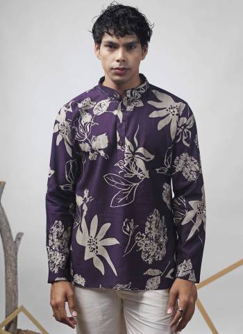 For A festive Wear,Grab These Readymade Short Kurta in Fine Colored.These Kurta is Fabricated On Muslin With Designer Printed.Buy Now.