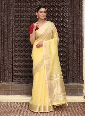 Garb These Fastive And Party Wear Saree in Fine Colored.These Saree And Blouse is Fabricated On Cotton.Its Beautified With Weaving Jari Pallu Border Designer.