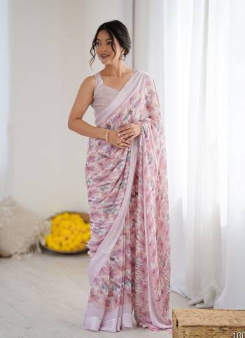 Garb These Party Wear Saree in Fine Colored.These Saree Are Georgette And Blouse is Fabricated On Georgette Pair.Its Beautified With Plain Saree With Woven Border Designer Printed Saree.