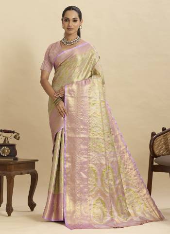 Looking This Party Wear Saree Paired With Blouse.This Saree And Blouse Are Silk Fabric With Woven Designer. Buy This Pretty Saree Now.
